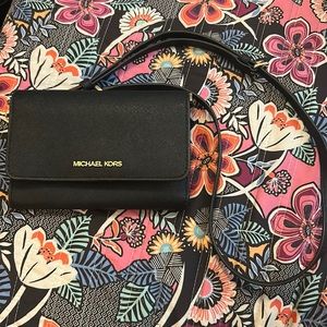 Michael kors crossbody!